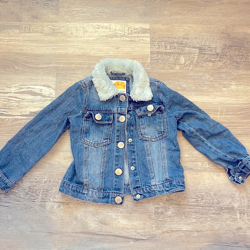 Girls jean jacket 4t faux fur collar
